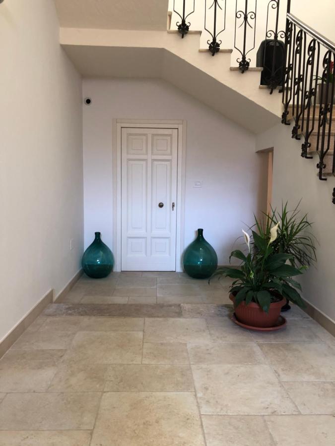 Carlo V - Con Piscina E Giardino Privati Apartment Lecce Exterior photo